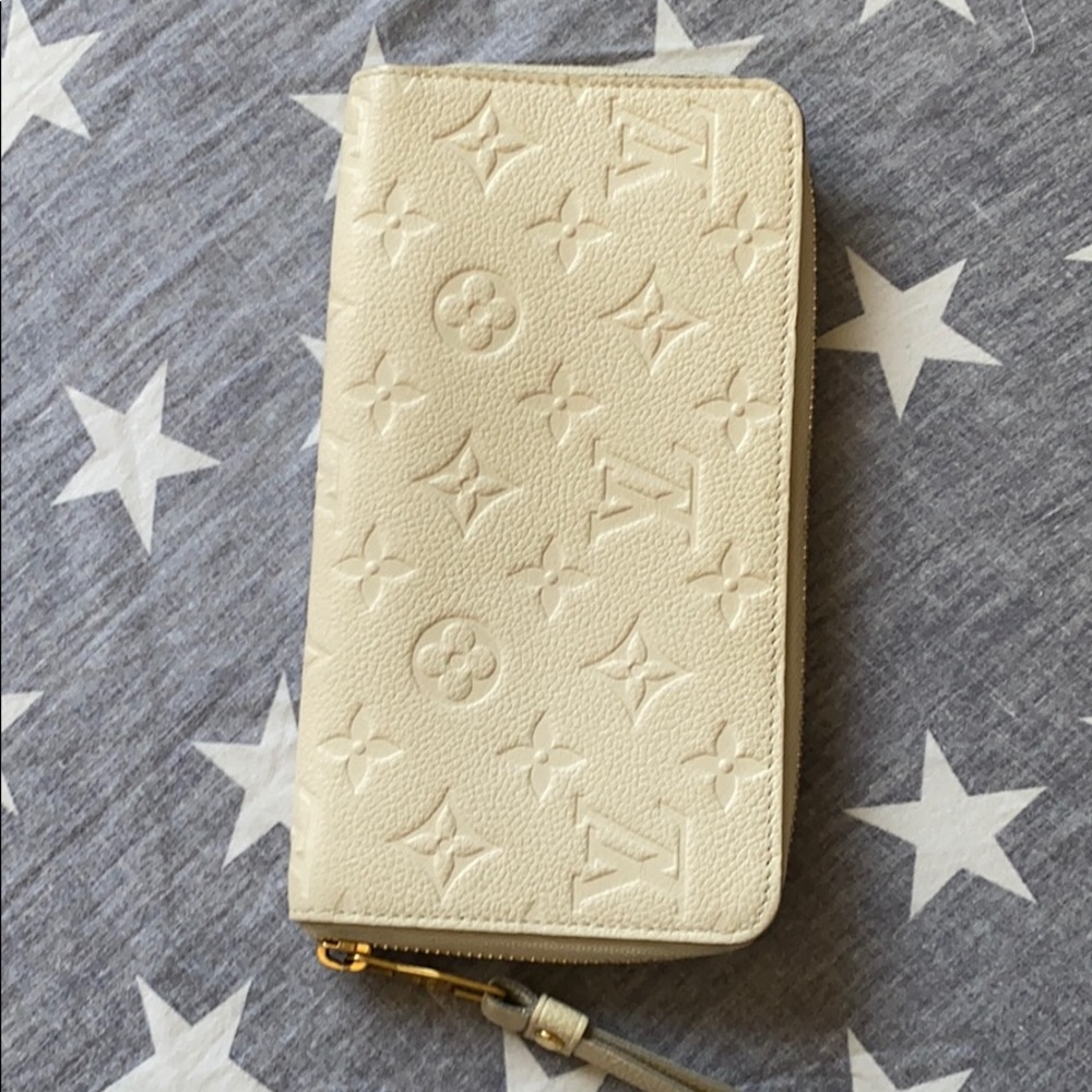 LV Zippy Wallet